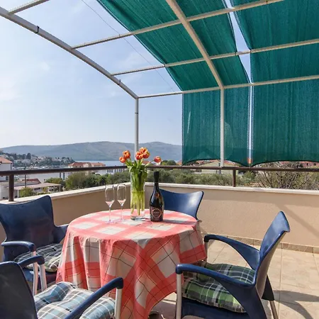 Apartman A 3 W Shared Pool And Balcony Near The